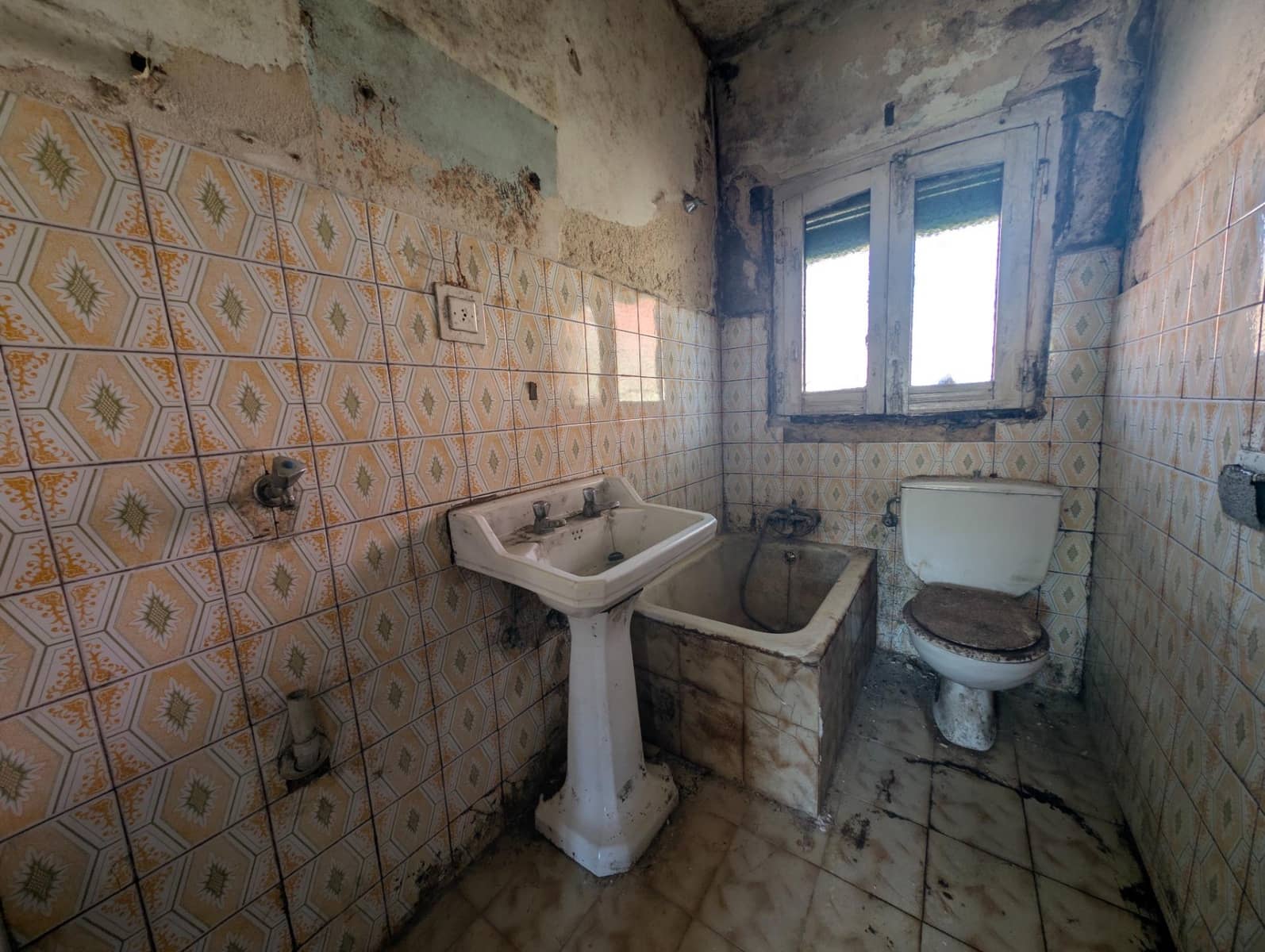 5 sovrum Villa till salu i Langreo - 50 000 € (Ref: 9949972)
