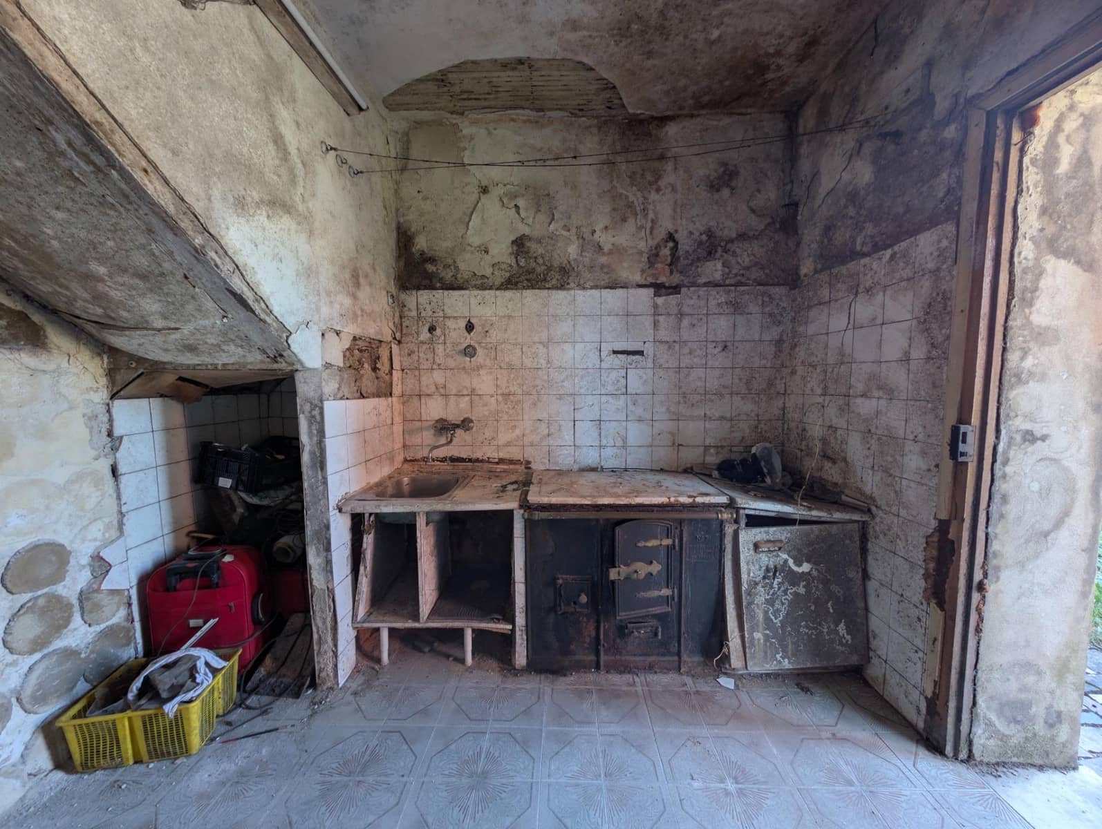 5 sovrum Villa till salu i Langreo - 50 000 € (Ref: 9949972)