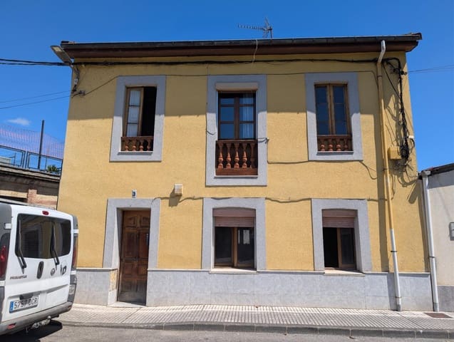 5 camera da letto Villa in vendita in Langreo - 50.000 € (Rif: 9949972)