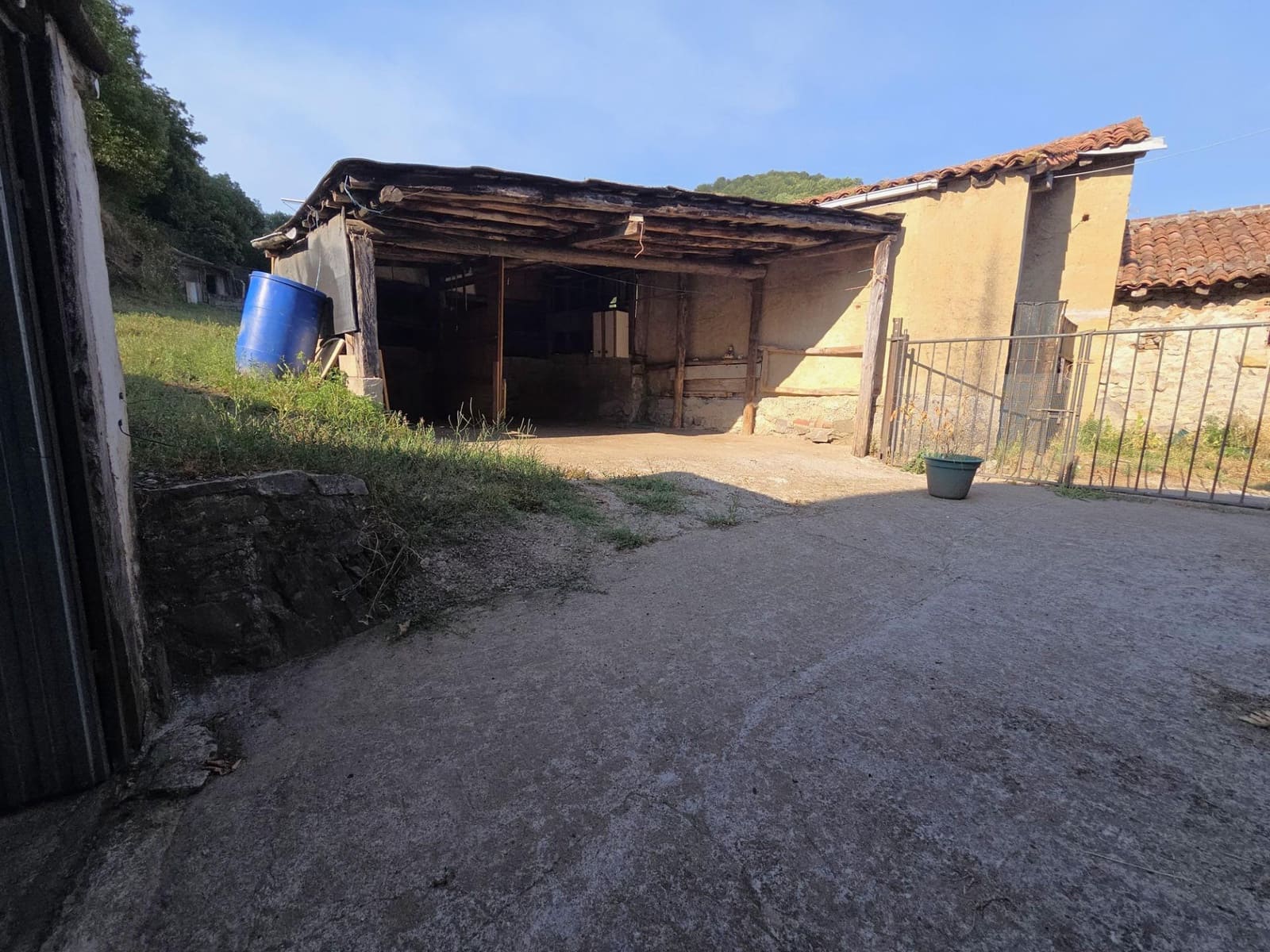 3 soveværelse Finca/Landehus til salg i Aller med garage - € 120.000 (Ref: 9965461)