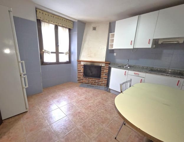 3 bedroom Finca/Country House for sale in Aller with garage - € 120,000 (Ref: 9965461)