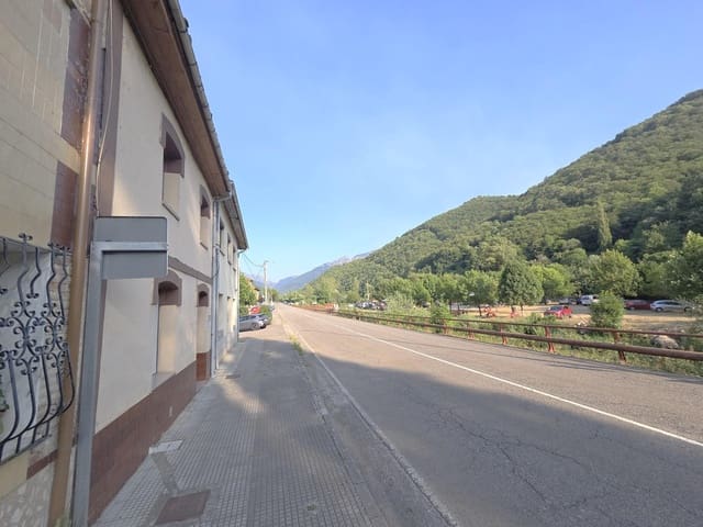 3 bedroom Finca/Country House for sale in Aller with garage - € 120,000 (Ref: 9965461)