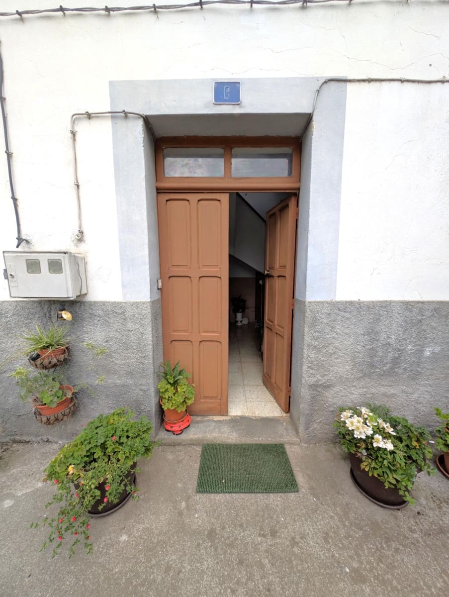 8 chambre Villa/Maison à vendre à Tineo avec garage - 110 000 € (Ref: 9973510)