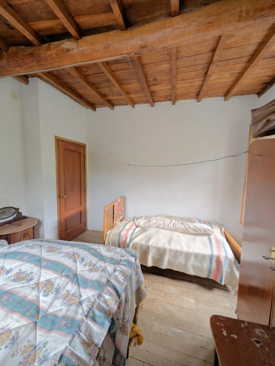 8 chambre Villa/Maison à vendre à Tineo avec garage - 110 000 € (Ref: 9973510)