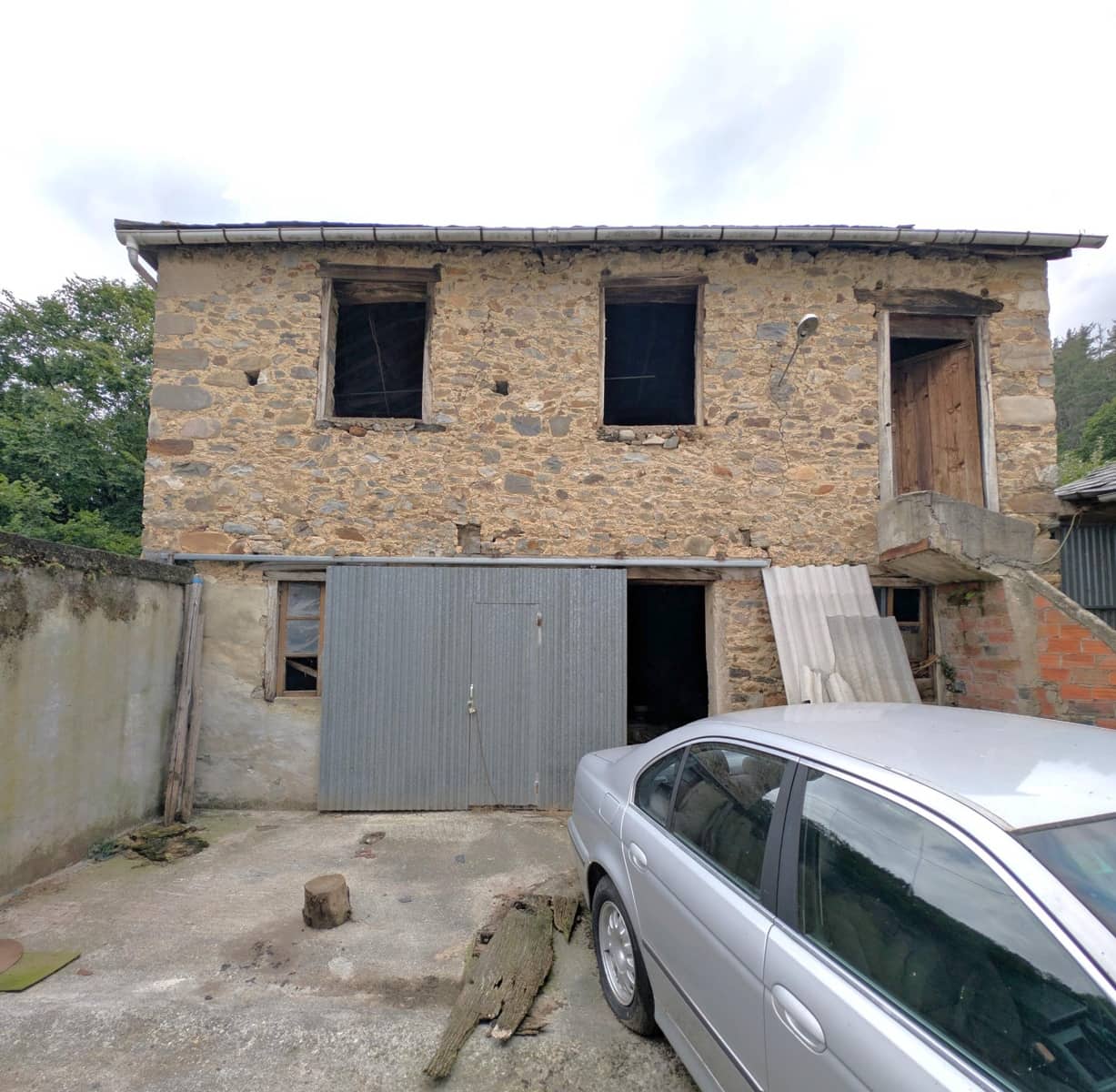 8 chambre Villa/Maison à vendre à Tineo avec garage - 110 000 € (Ref: 9973510)