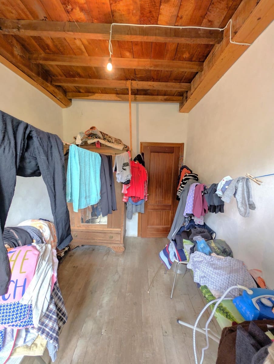 8 chambre Villa/Maison à vendre à Tineo avec garage - 110 000 € (Ref: 9973510)