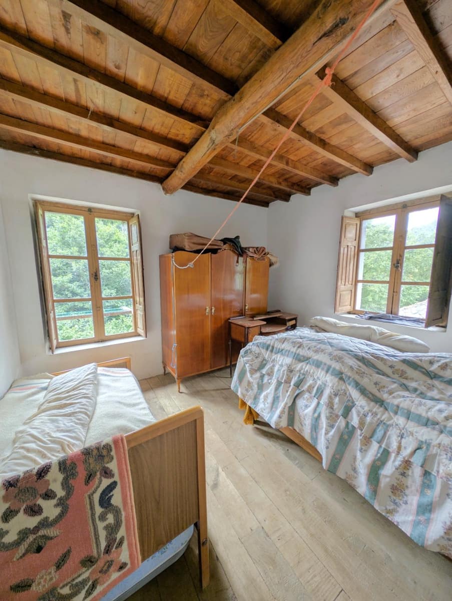 8 chambre Villa/Maison à vendre à Tineo avec garage - 110 000 € (Ref: 9973510)