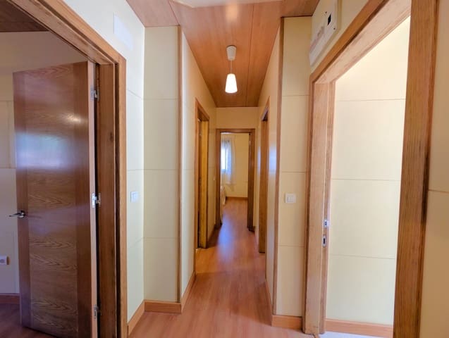 Apartamento de 2 habitaciones en Aller en venta - 57.500 € (Ref: 9979030)