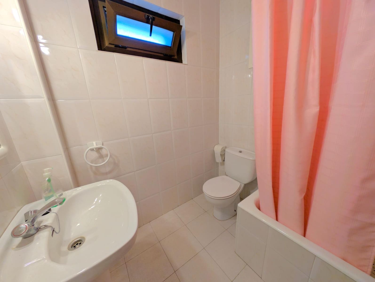 Apartamento de 2 habitaciones en Aller en venta - 57.500 € (Ref: 9979030)
