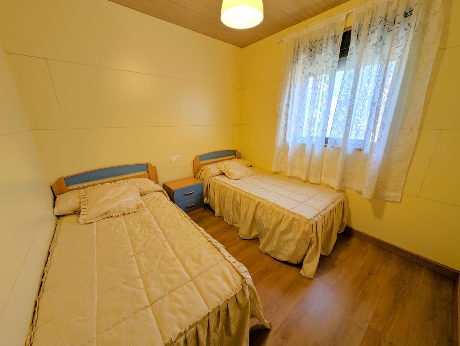Apartamento de 2 habitaciones en Aller en venta - 57.500 € (Ref: 9979030)