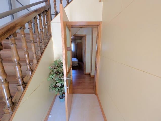 Apartamento de 2 habitaciones en Aller en venta - 57.500 € (Ref: 9979030)