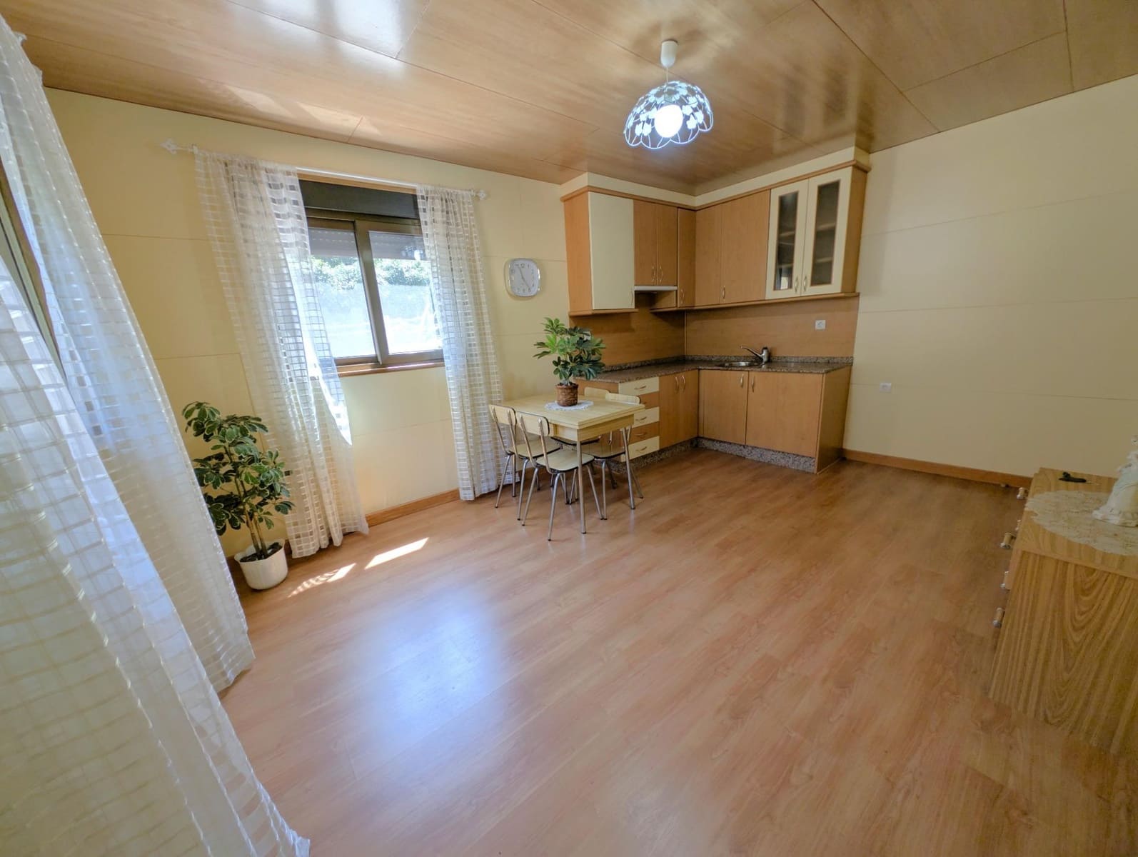 Apartamento de 2 habitaciones en Aller en venta - 57.500 € (Ref: 9979030)
