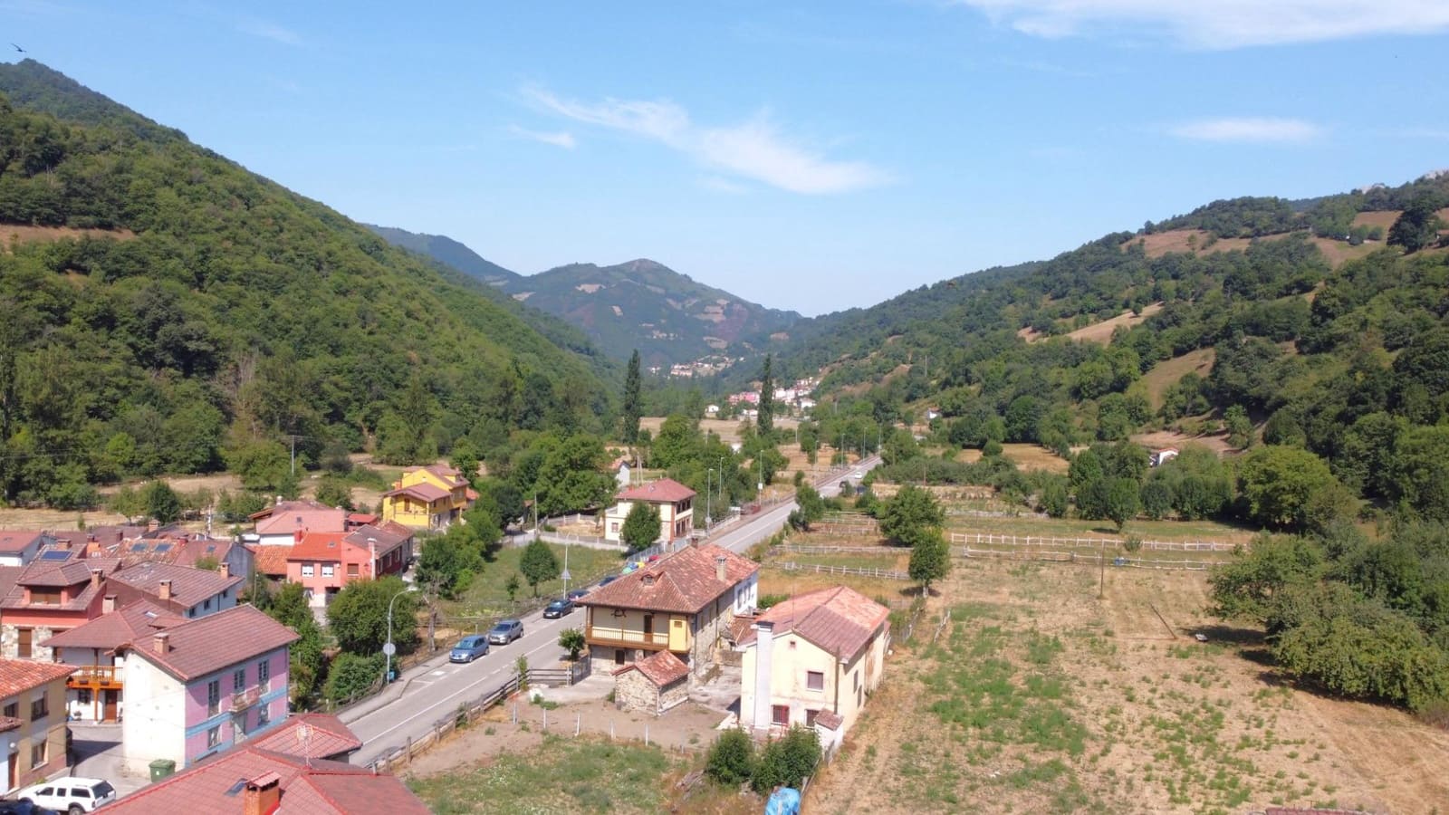 5 bedroom Townhouse for sale in Aller - € 67,200 (Ref: 9979031)