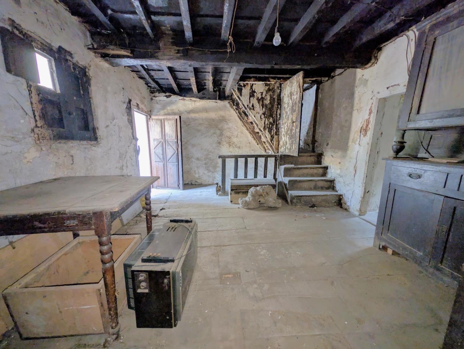 5 bedroom Townhouse for sale in Aller - € 67,200 (Ref: 9979031)