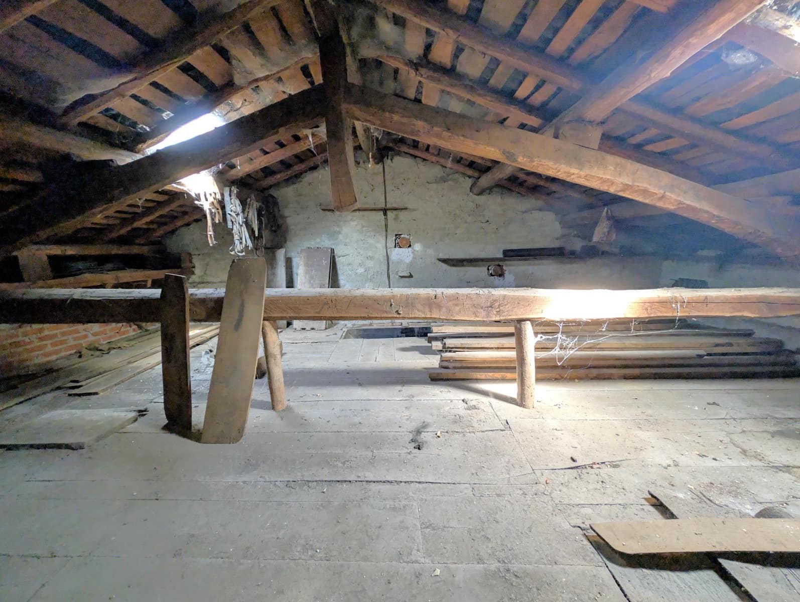 5 bedroom Townhouse for sale in Aller - € 67,200 (Ref: 9979031)