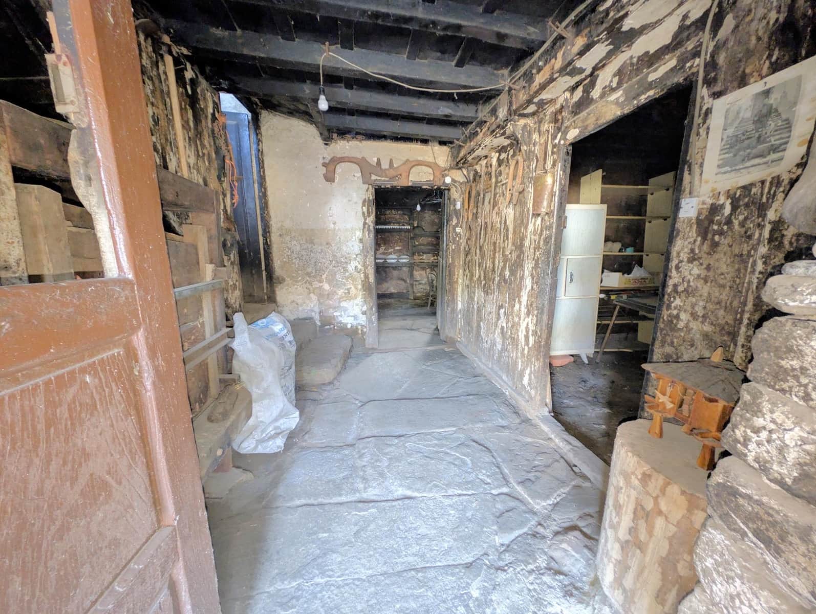 5 bedroom Townhouse for sale in Aller - € 67,200 (Ref: 9979031)