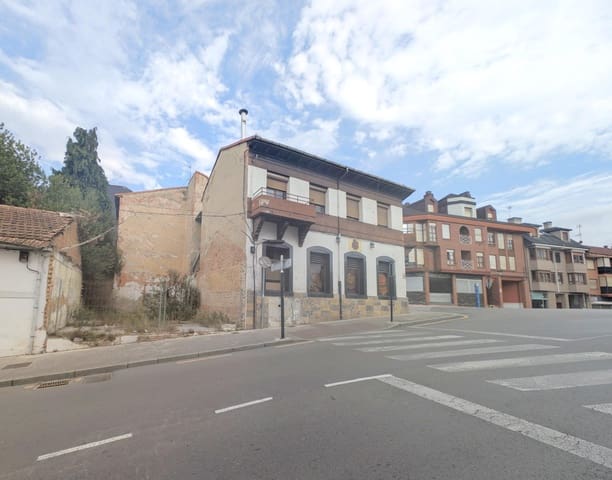 Local Comercial de 6 habitaciones en Oviedo en venta - 300.000 € (Ref: 9998931)