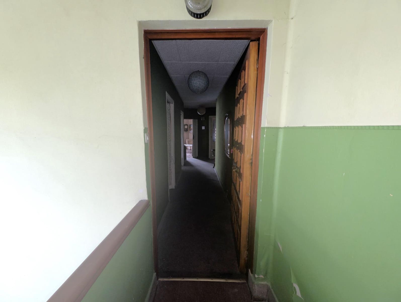 6 sypialnia Komercyjne na sprzedaż w Oviedo - 300 000 € (Ref: 9998931)