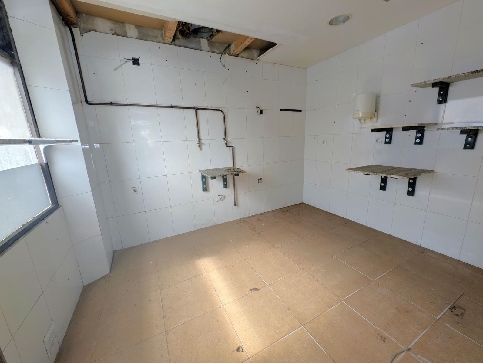 6 sypialnia Komercyjne na sprzedaż w Oviedo - 300 000 € (Ref: 9998931)