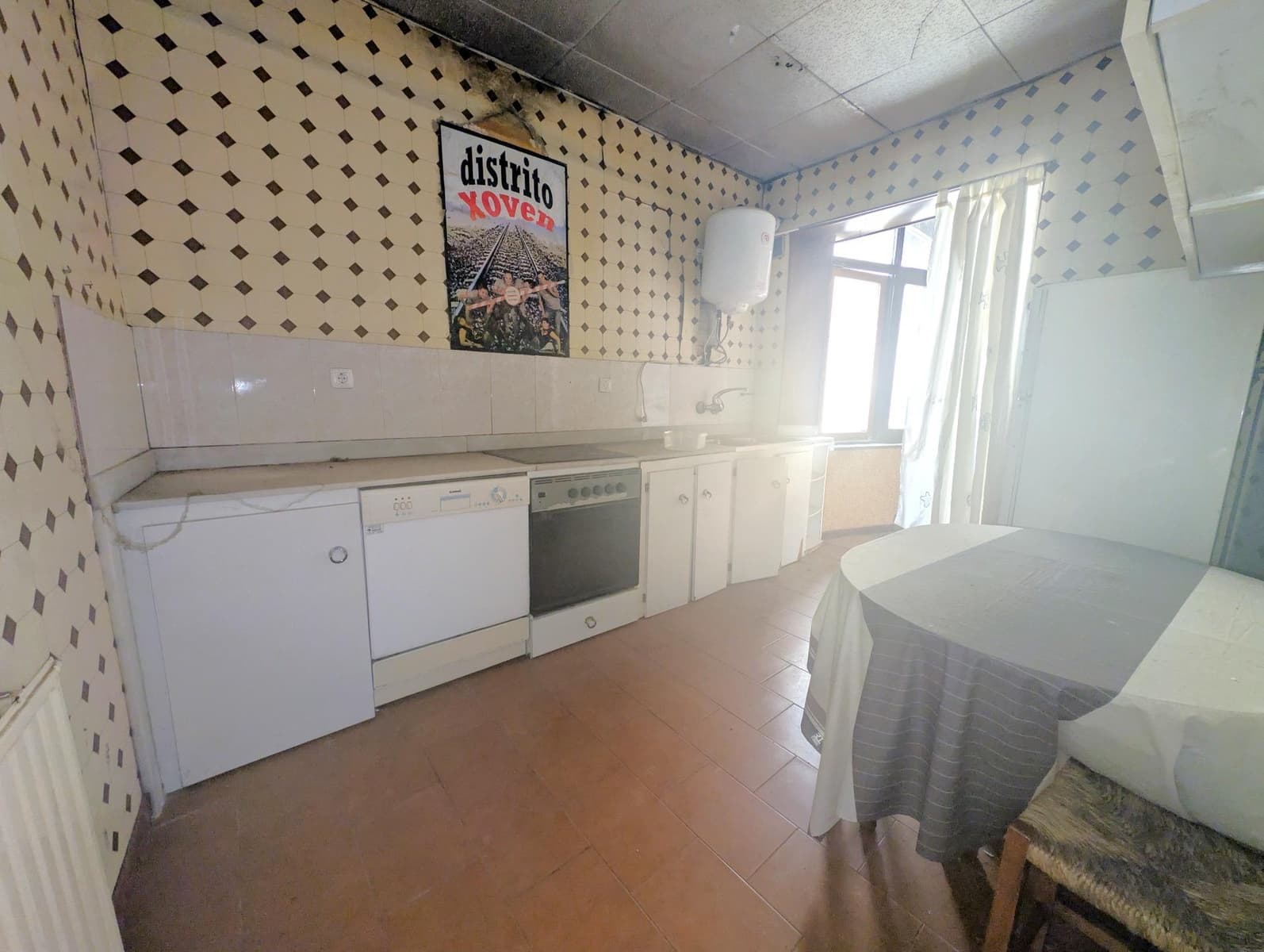 6 sypialnia Komercyjne na sprzedaż w Oviedo - 300 000 € (Ref: 9998931)
