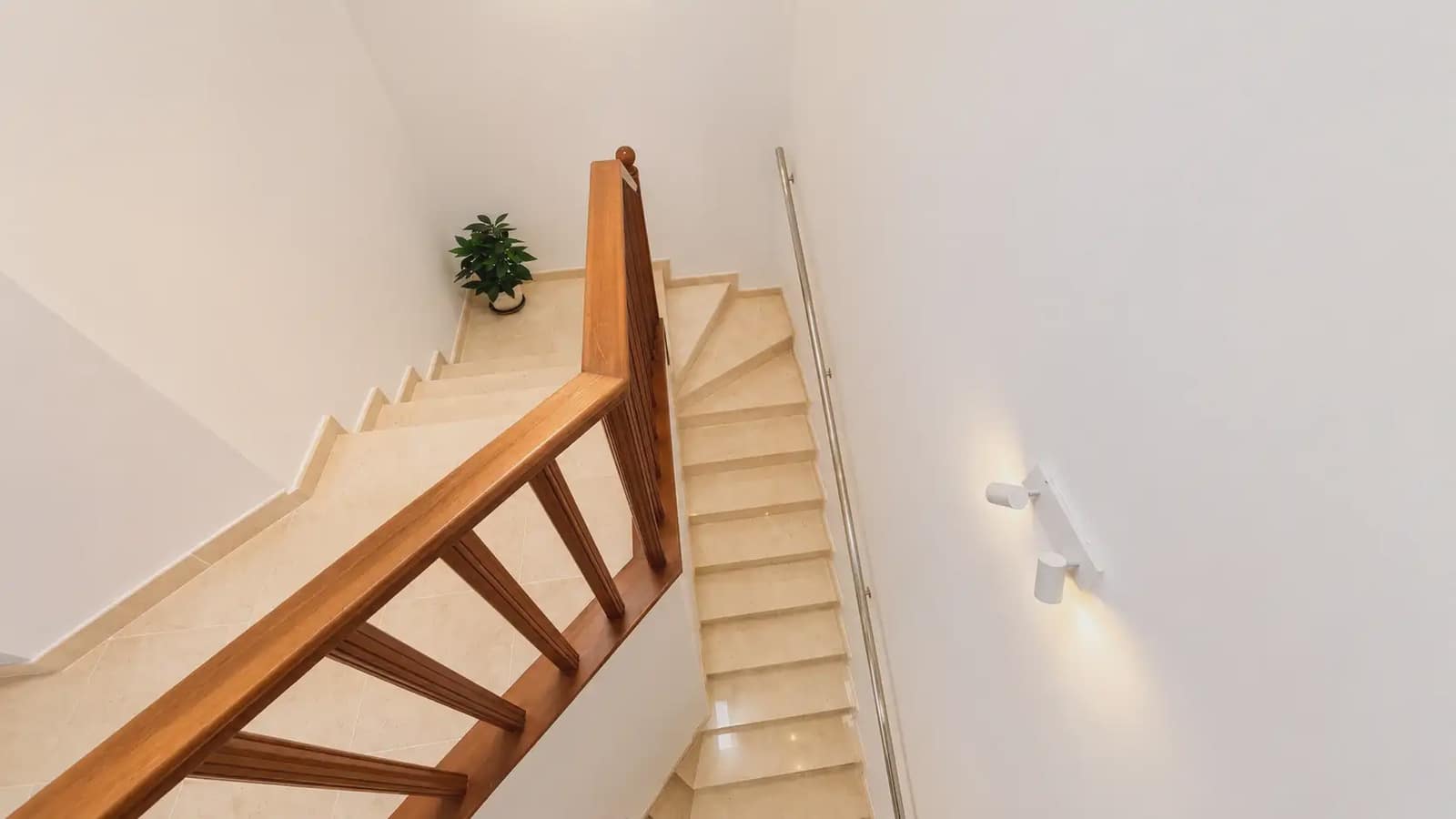 4 makuuhuone Huvila myytävänä paikassa Arona - 880 000 € (Ref: 10021727)