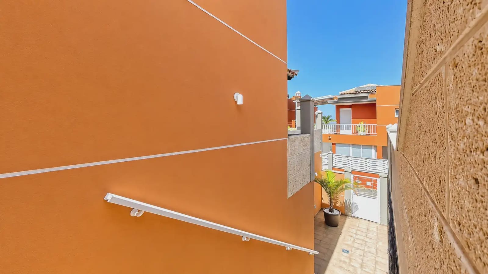 4 makuuhuone Huvila myytävänä paikassa Arona - 880 000 € (Ref: 10021727)