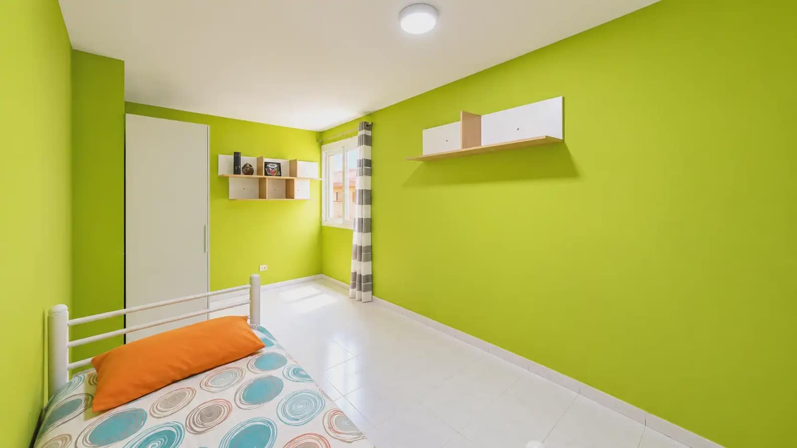 3 bedroom Beach Apartment for sale in Granadilla de Abona with garage - € 349,000 (Ref: 10060913)