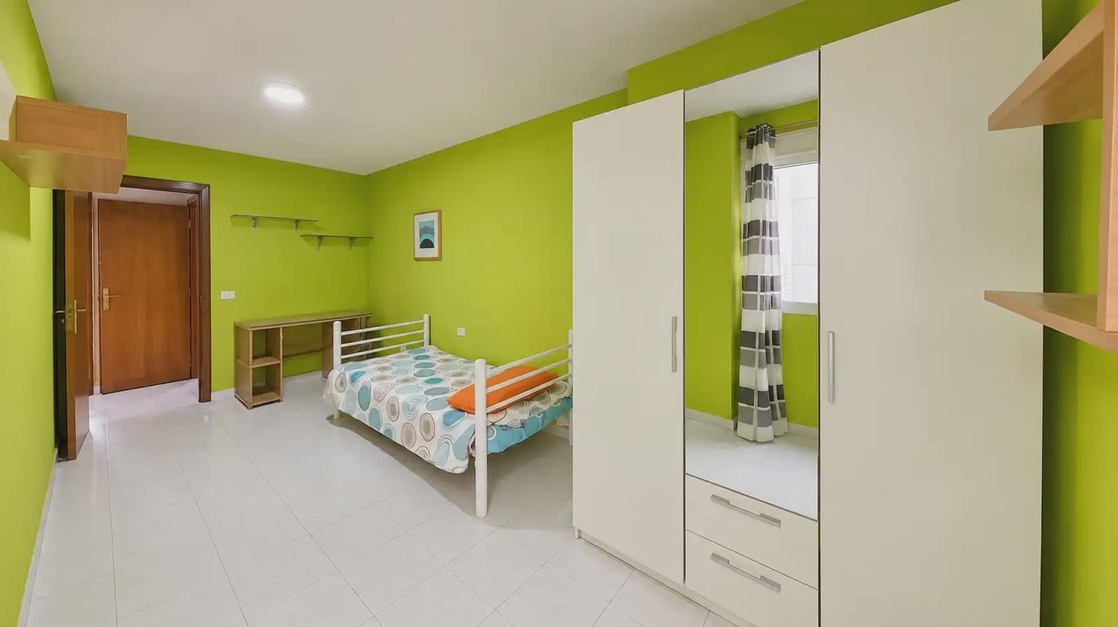 3 bedroom Beach Apartment for sale in Granadilla de Abona with garage - € 349,000 (Ref: 10060913)