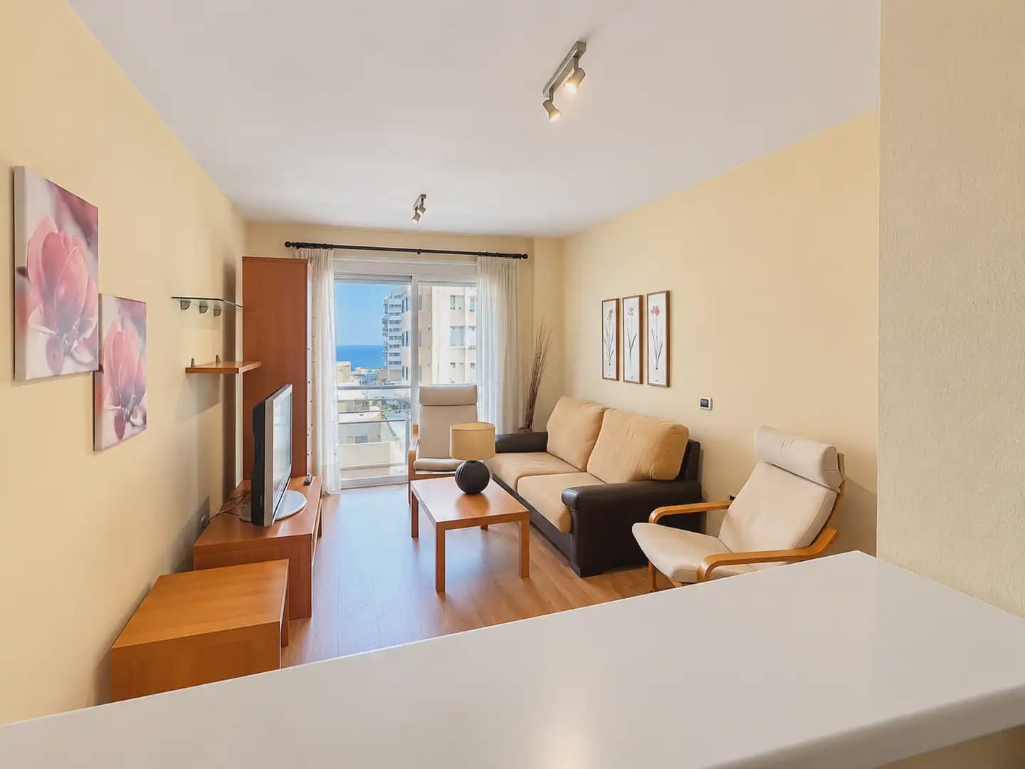 1 soverom Leilighet til salgs i Santa Cruz de Tenerife med garasje - € 290 000 (Ref: 10184010)