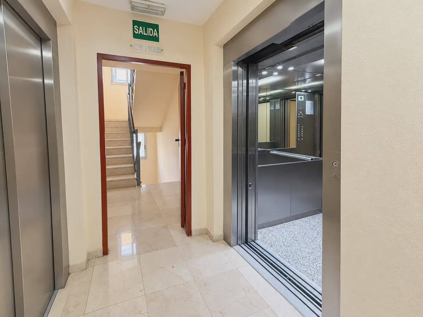 1 soverom Leilighet til salgs i Santa Cruz de Tenerife med garasje - € 290 000 (Ref: 10184010)