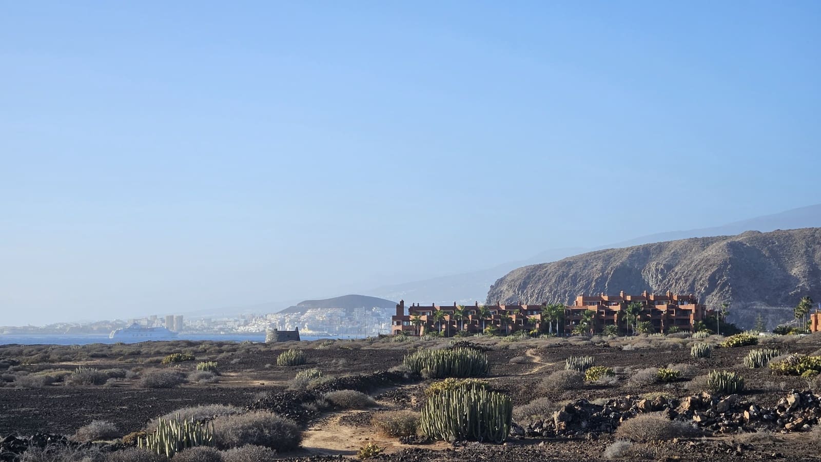 2 soveværelse Finca/Landehus til salg i Arona - € 670.000 (Ref: 8640042)