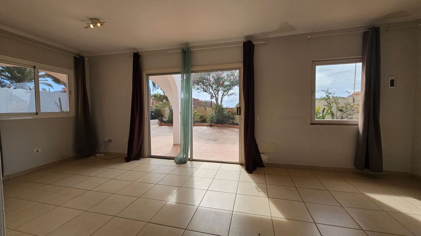 2 soveværelse Finca/Landehus til salg i Arona - € 670.000 (Ref: 8640042)