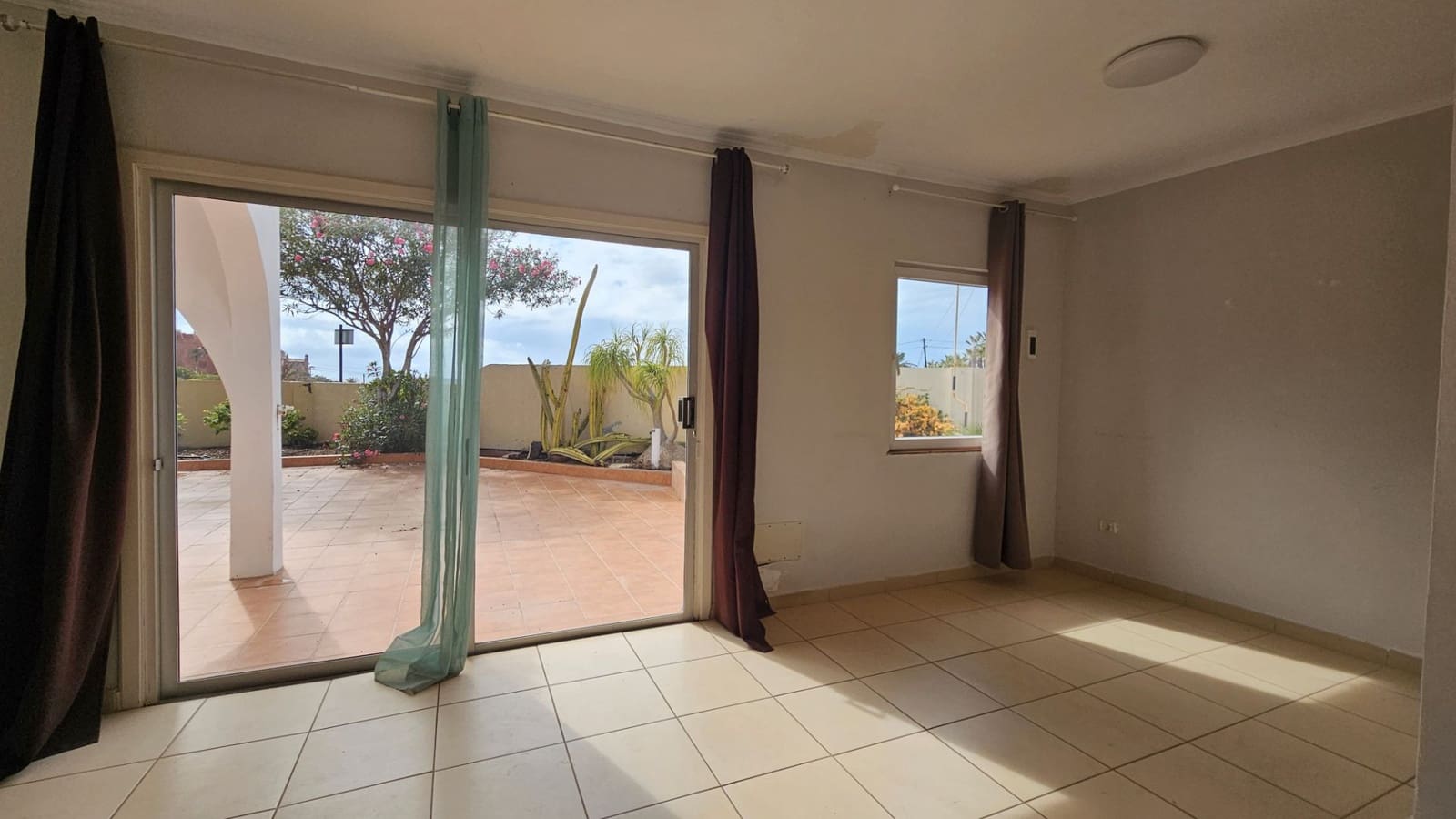 2 soveværelse Finca/Landehus til salg i Arona - € 670.000 (Ref: 8640042)