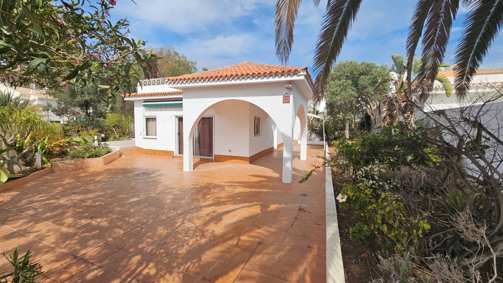 2 soveværelse Finca/Landehus til salg i Arona - € 670.000 (Ref: 8640042)