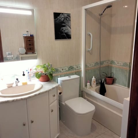 2 soveværelse Lejlighed til salg i Puerto Santiago, Santiago del Teide med swimmingpool - € 275.000 (Ref: 8640058)