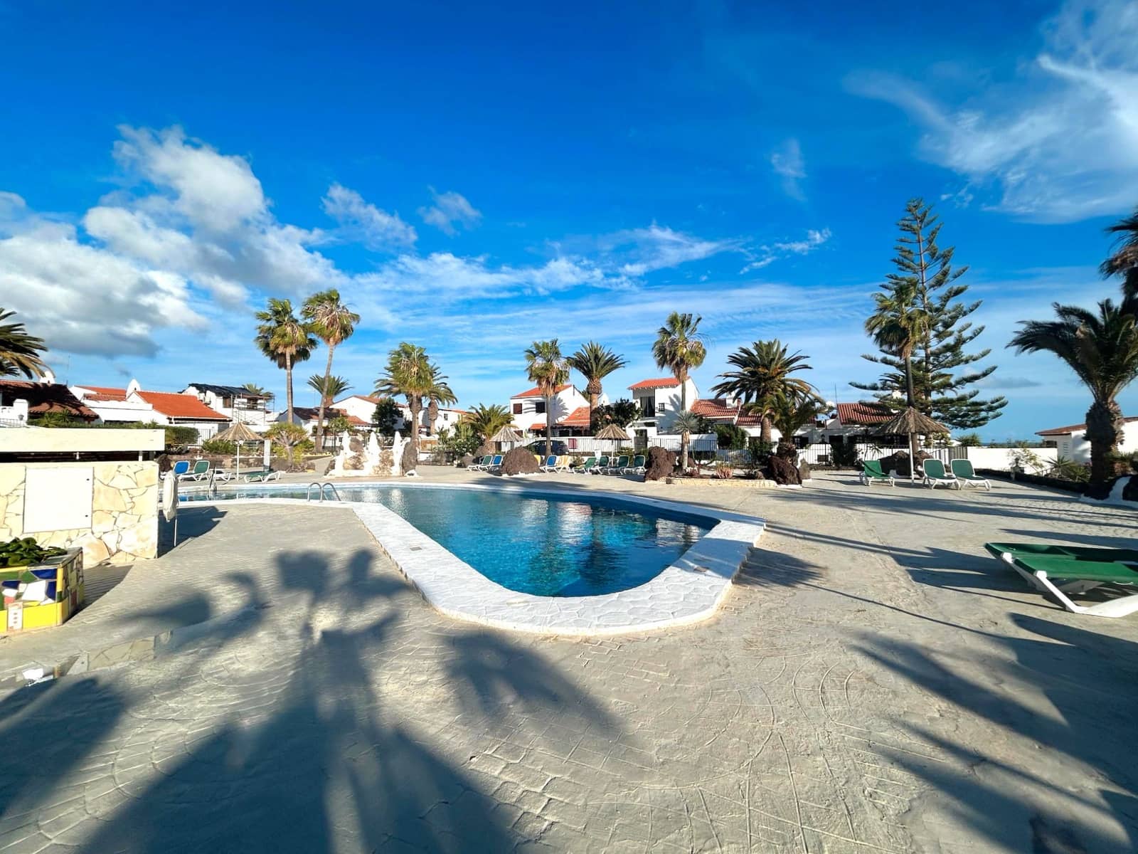 4 soveværelse Semi-Rækkehus til salg i San Miguel de Abona med swimmingpool - € 485.000 (Ref: 9006715)