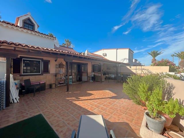 4 soverom Kjedet enebolig til salgs i San Miguel de Abona med svømmebasseng - € 475 000 (Ref: 9006715)