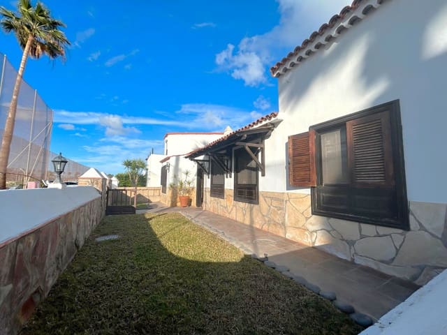 4 soverom Kjedet enebolig til salgs i San Miguel de Abona med svømmebasseng - € 475 000 (Ref: 9006715)