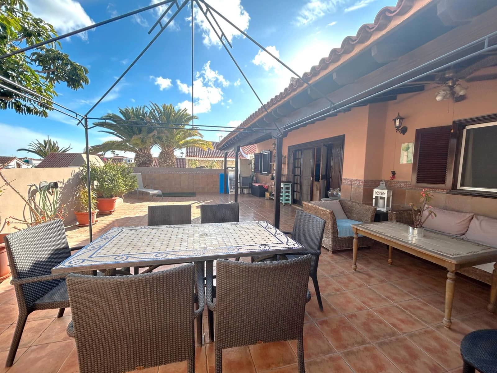 4 soveværelse Semi-Rækkehus til salg i San Miguel de Abona med swimmingpool - € 475.000 (Ref: 9006715)