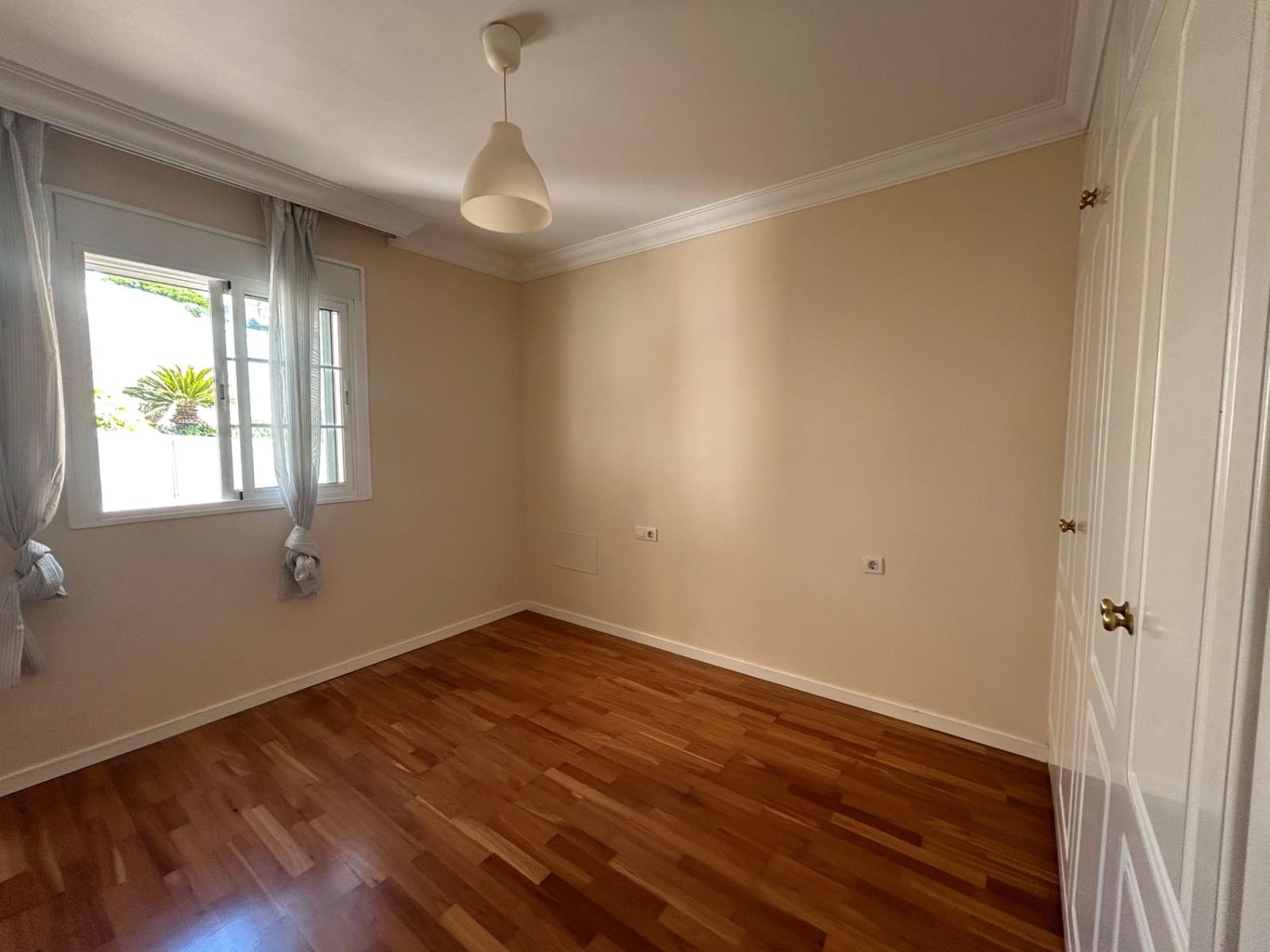 3 soverom Hus til salgs i San Miguel de Abona med svømmebasseng garasje - € 360 000 (Ref: 9200115)