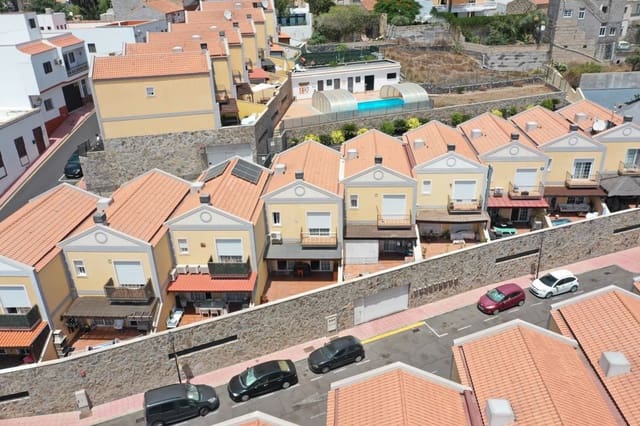 3 soveværelse Byhus til salg i San Miguel de Abona med swimmingpool garage - € 360.000 (Ref: 9200115)