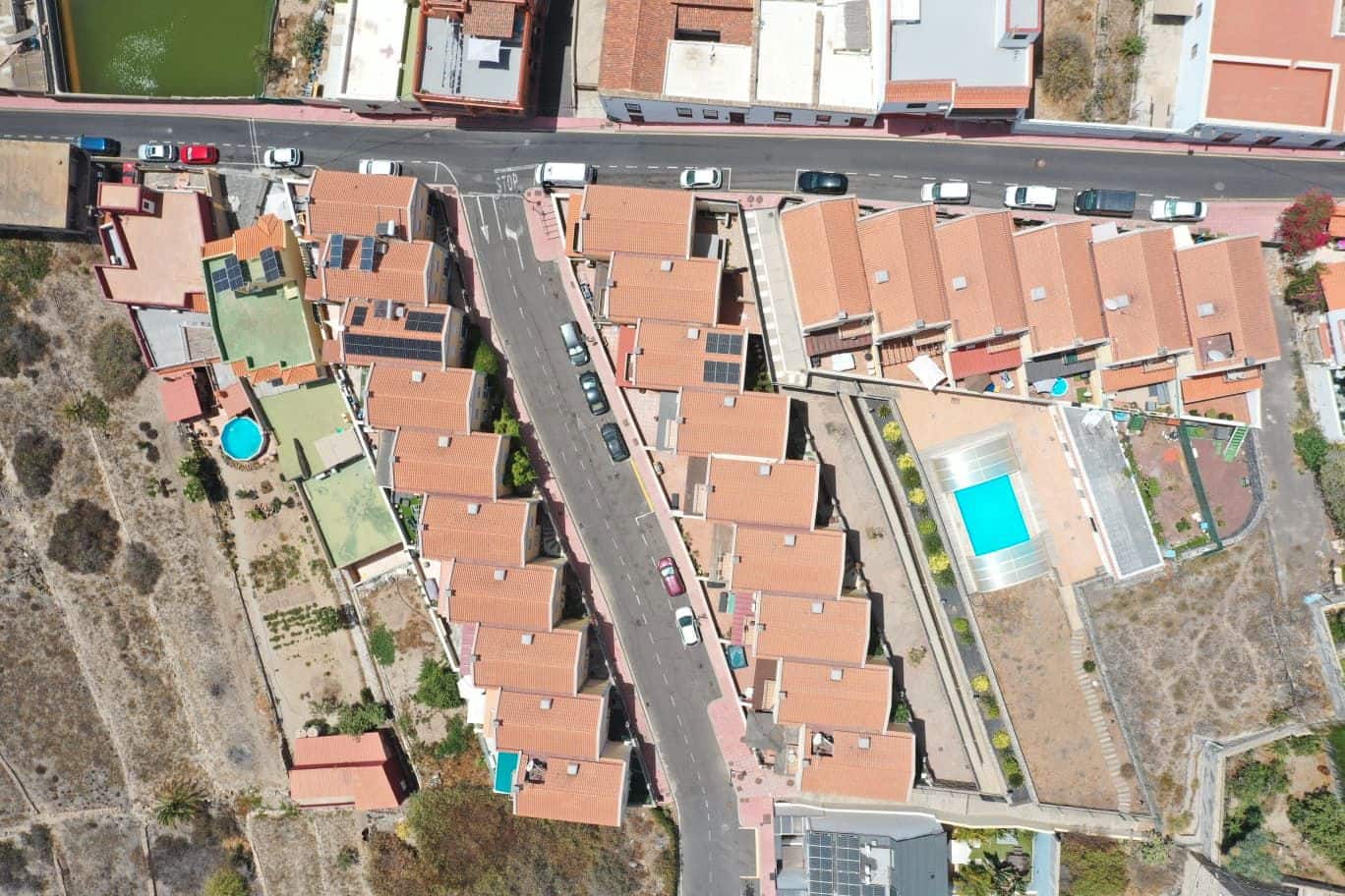 3 soverom Hus til salgs i San Miguel de Abona med svømmebasseng garasje - € 360 000 (Ref: 9200115)