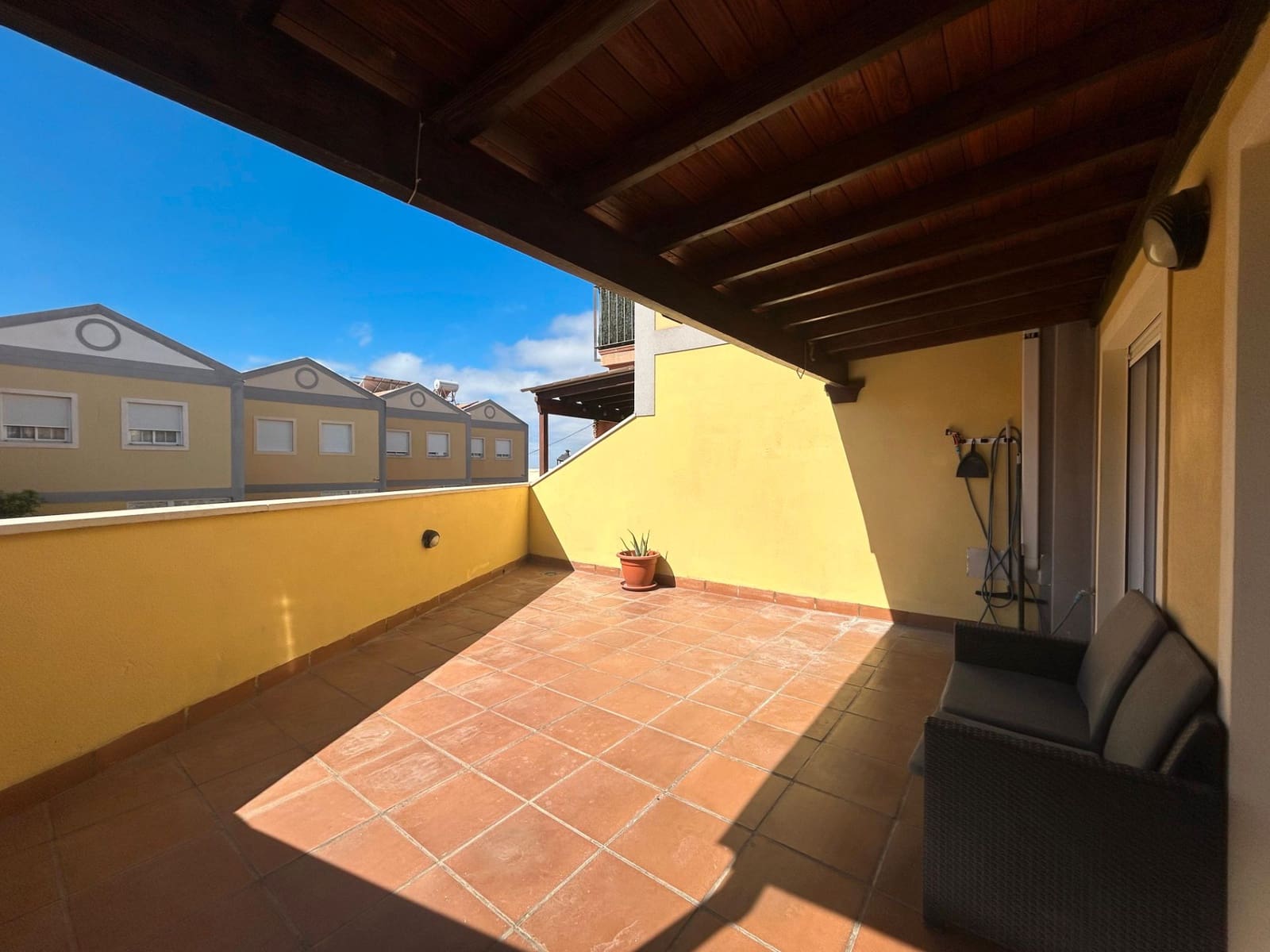 3 soverom Hus til salgs i San Miguel de Abona med svømmebasseng garasje - € 360 000 (Ref: 9200115)