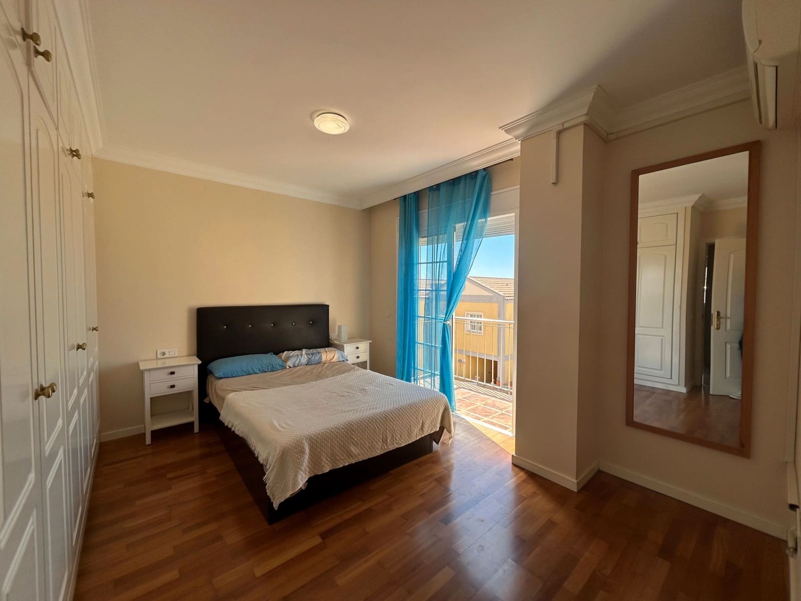 3 soverom Hus til salgs i San Miguel de Abona med svømmebasseng garasje - € 360 000 (Ref: 9200115)