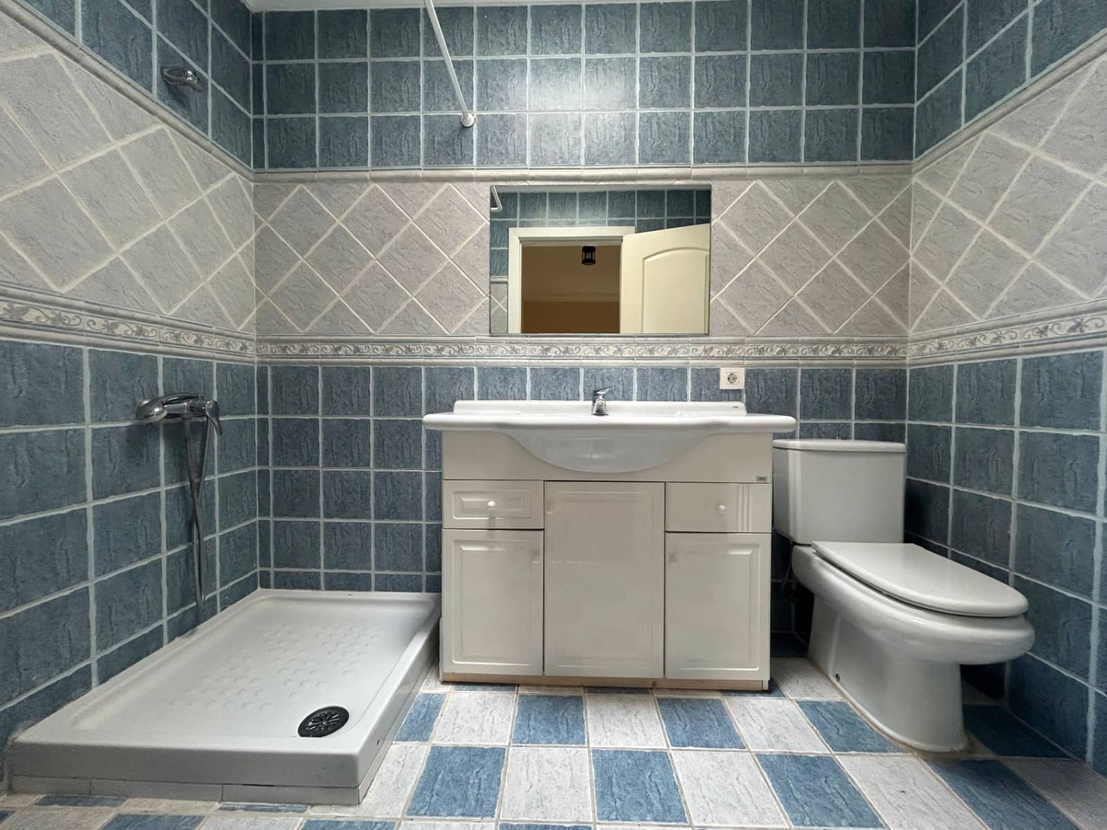 3 soverom Hus til salgs i San Miguel de Abona med svømmebasseng garasje - € 360 000 (Ref: 9200115)