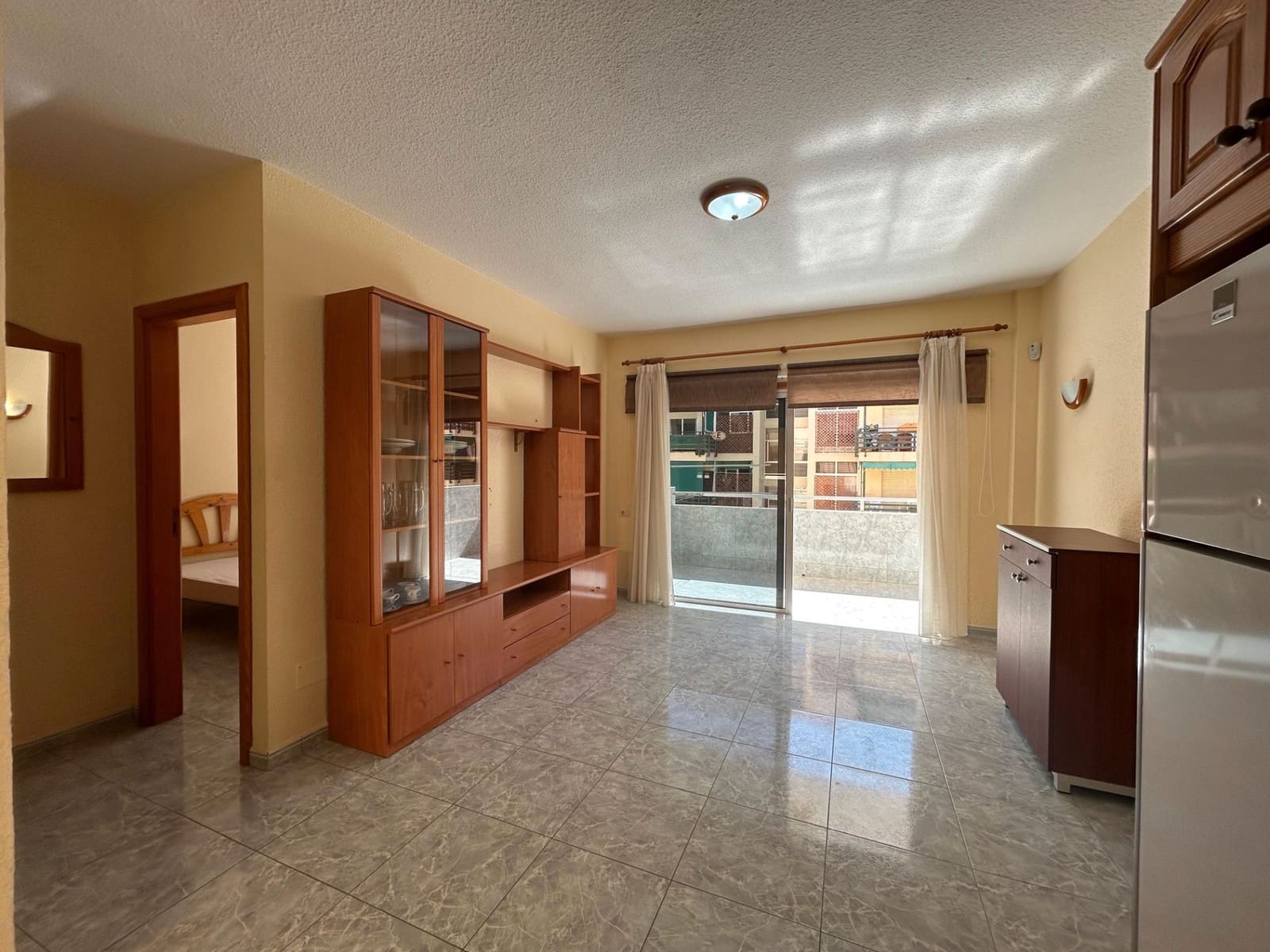 Apartamento de 1 habitación en Arona en venta con piscina garaje - 250.000 € (Ref: 9221418)