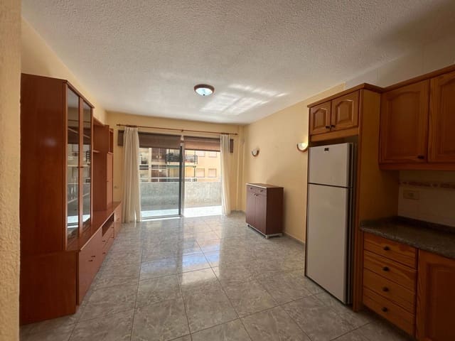 Apartamento de 1 habitación en Los Cristianos, Arona en venta con piscina garaje - 250.000 € (Ref: 9221418)