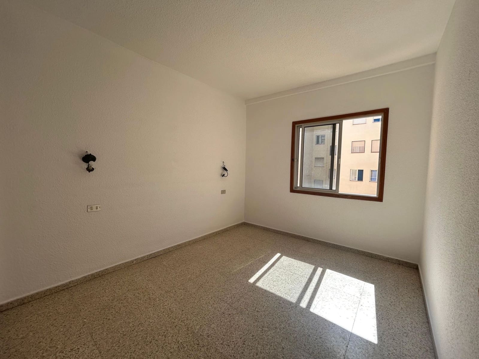 Apartamento de 1 habitación en Arona en venta con piscina garaje - 225.000 € (Ref: 9221419)