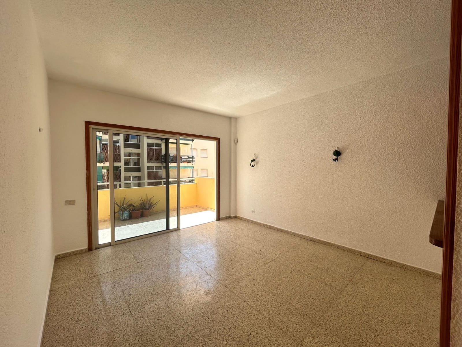 Apartamento de 1 habitación en Arona en venta con piscina garaje - 225.000 € (Ref: 9221419)
