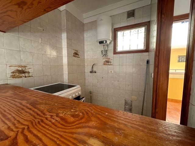 Apartamento de 1 habitación en Los Cristianos, Arona en venta con piscina garaje - 225.000 € (Ref: 9221419)